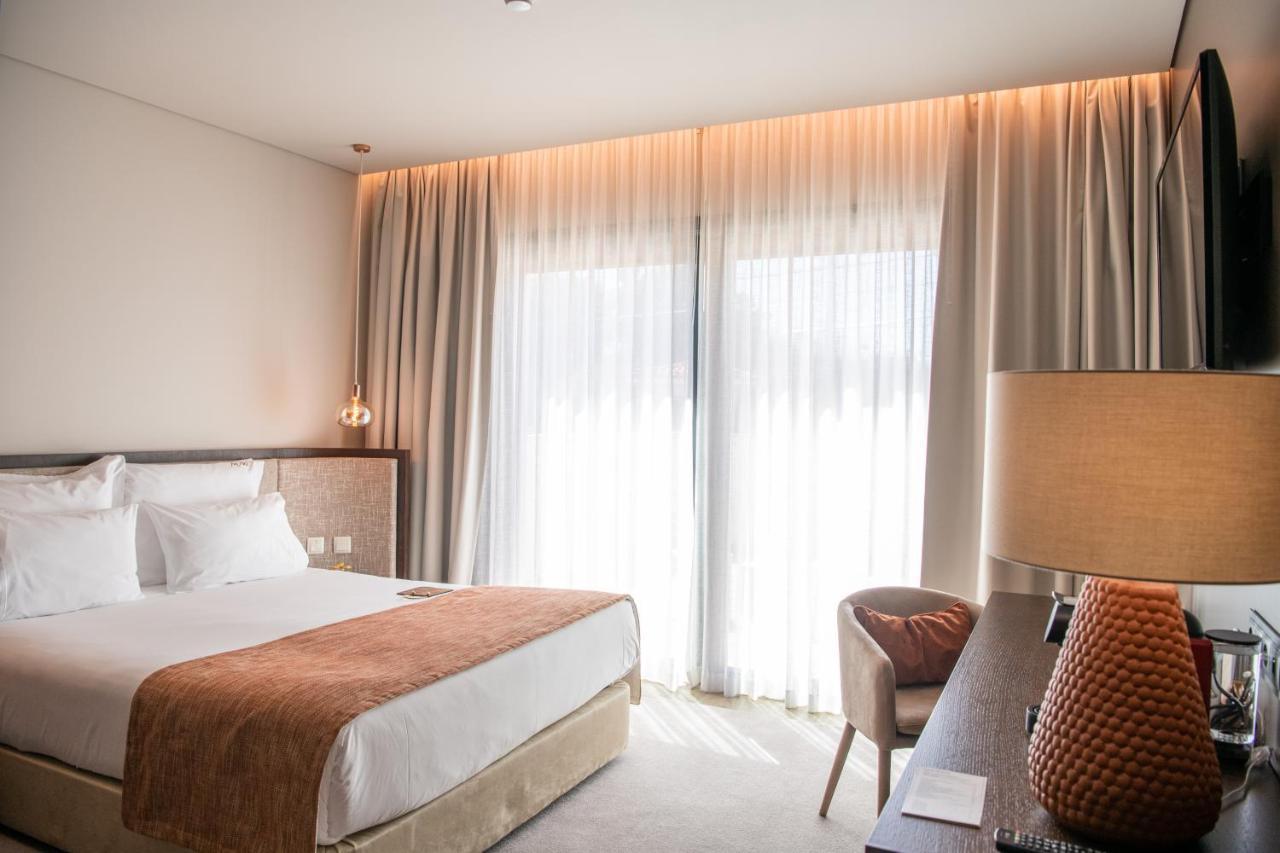 Mw Douro Wine & Spa Santa Marta de Penaguiao Luaran gambar A room at the hotel