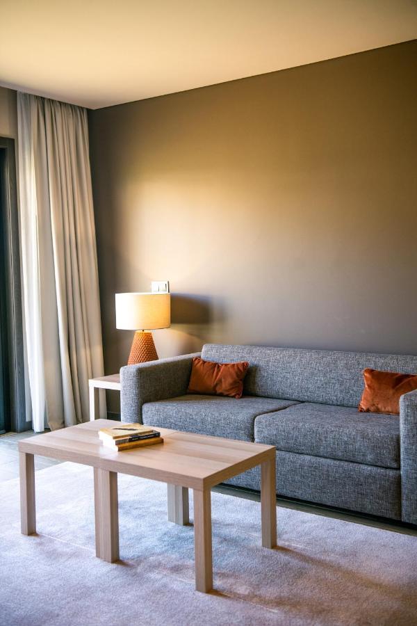Mw Douro Wine & Spa Santa Marta de Penaguiao Luaran gambar A living room at the hotel